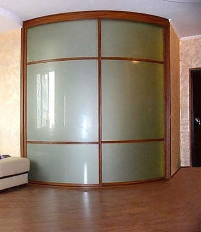 Встроенный шкаф купе радиусный в классическом стиле Саранск