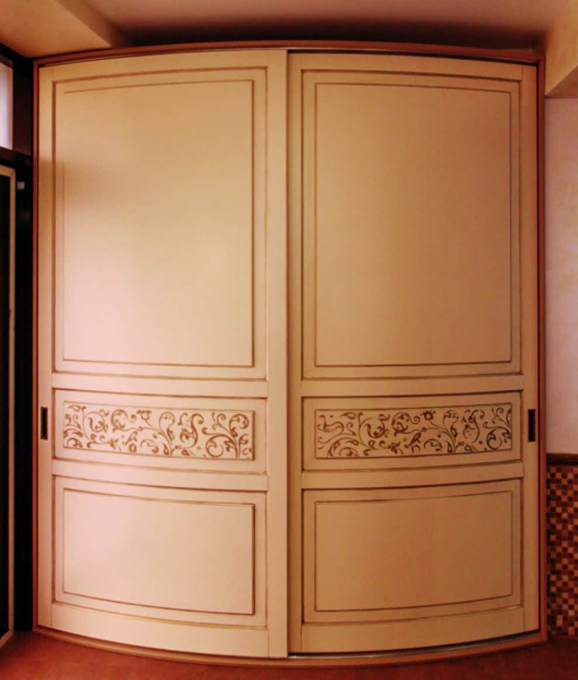 Радиусный шкаф купе с фрезеровкой, эмаль Саранск